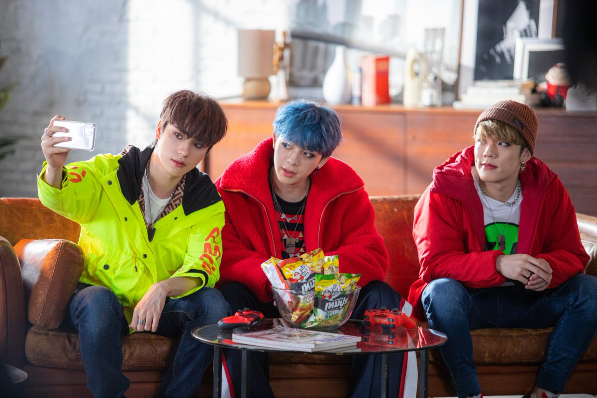 taokaenoi_club's tweet image. ตู้วหู้วววว....❤🧡💚#TempuraSB5ของดีในเซเว่น