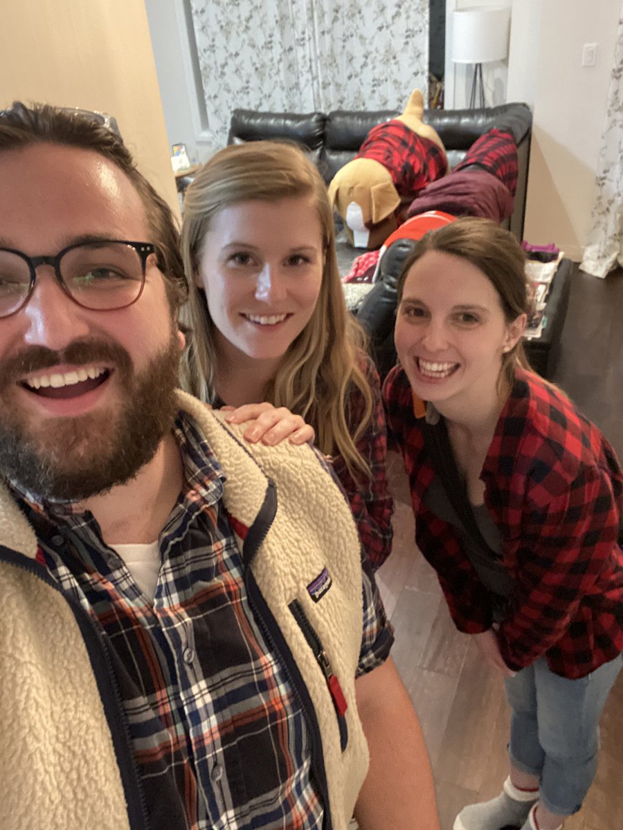 First ‘virtual’ Resident Apprecition Dinner with the <a href="/mac_peds/">MacPeds</a> family. In the spirit of COVID, theme was ‘cabin fever’. We are definitely going to miss all the graduating residents but excited to meet all the incoming PGY1s. <a href="/MDushnicky/">Molly Dushnicky</a> #rosalind