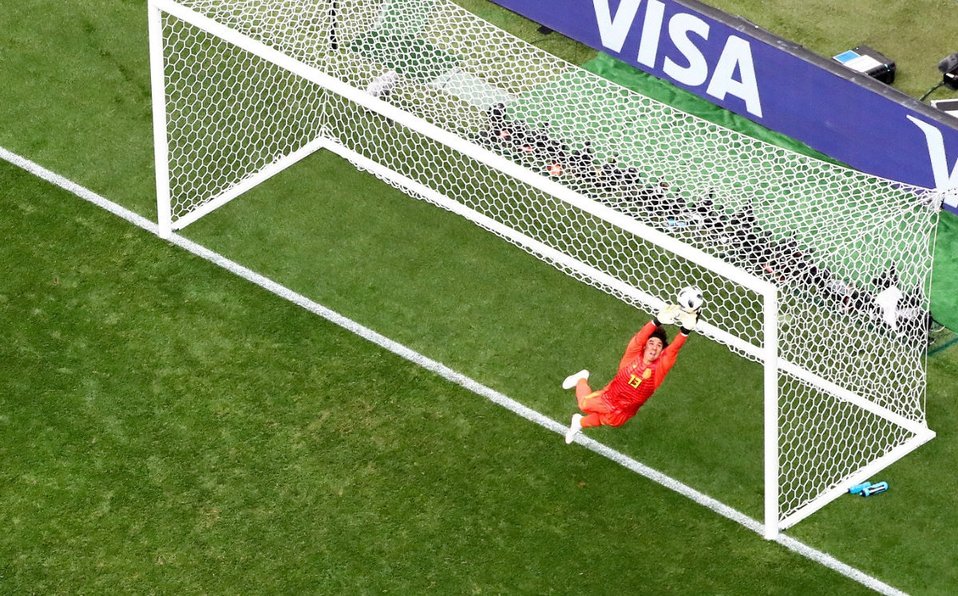 El tiro Libre que Memo le saca a Kroos > todas las atajadas que haya hecho Campos en su carrera.
Ya ni siquiera los pongo a competir con la famosa contra Neymar. Esta contra Toni, pfff MAMITAAAAAAA, y creo que todo mundo en narraciones pensó que había ido al poste.
LA ATAJADA https://t.co/1S9mFPzZcJ