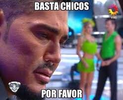 carypalomo's tweet photo. Rodolfo Barili leyendo: “Cristina y Rodolfo, declárense su amor ya de una vez...”
Also Rodolfo Barili por dentro: Como pueden pensar que puedo estar con semejante forra https://t.co/DeFmIL82aZ