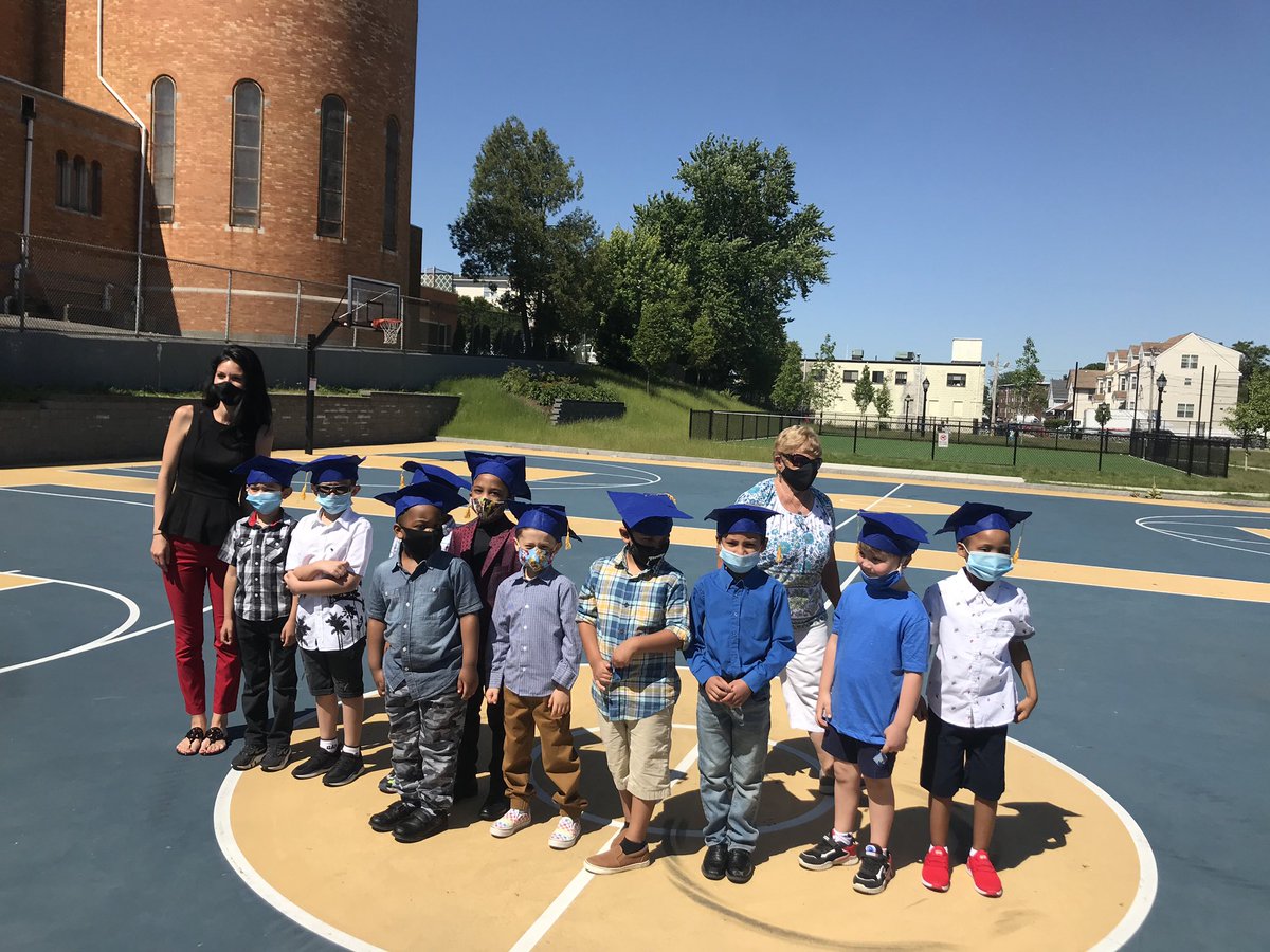 SASEverett's tweet photo. Kinderβs last day celebration. #FirstGradeBound #COVIDNotStopoingUs @CSOboston @ICSFBoston https://t.co/pJLZMk4Wlm