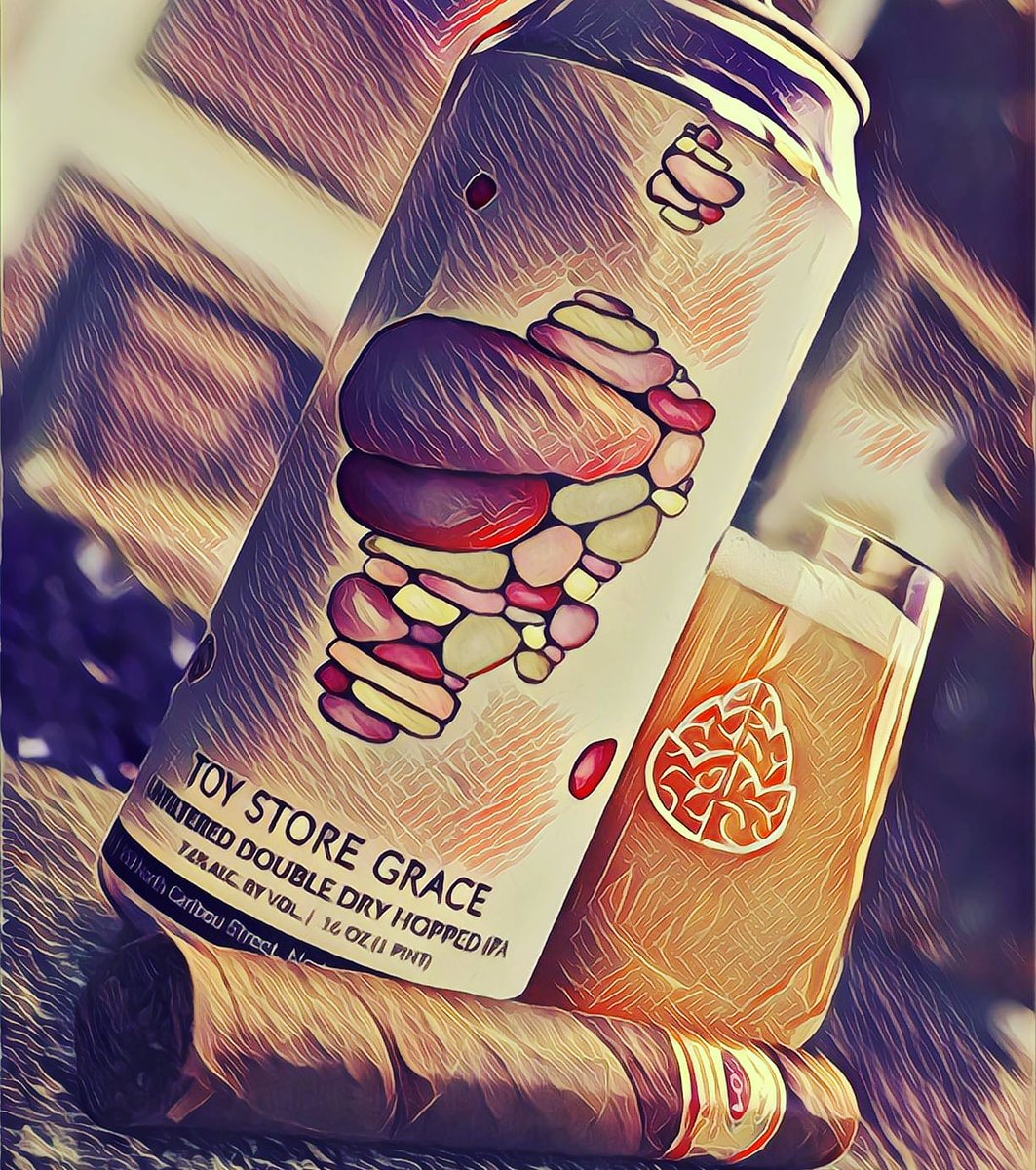 drdrewdown's tweet photo. After having one at the brewery, had to take some home 🍻 #KnottedRoot 

#Craftbeer #ColoradoCraft #DrinkLocal #Cigars #BOTL https://t.co/W2QuSkny49