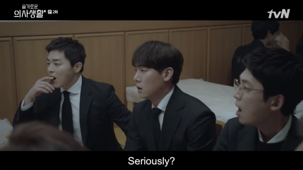 their reaction when seok hyeong revealed that he confessed to song hwa but got rejected  #HospitalPlaylist