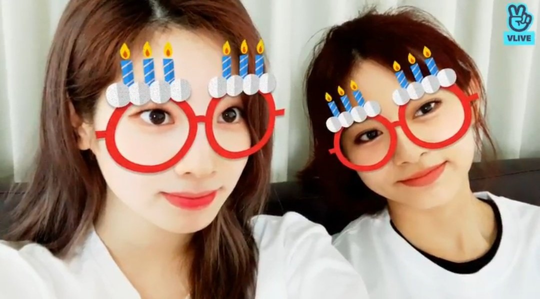  Dahyun and Tzuyu are so adorable in this filter   @JYPETWICE