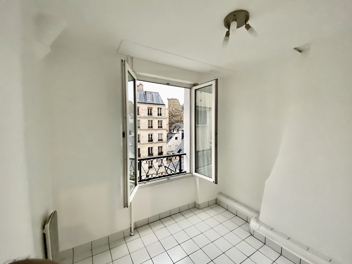 MyPinql's tweet image. 📍Appartement T3 disponible - Paris 10e Arr l💰Loyer 1320€ CC
⚡️ Pour retrouver le bien et contacter le propriétaire⚡️
📱iPhone: bit.ly/iOS-Pinql 📱Android: bit.ly/Android-Pinql 🖥 Web : pinql.com/listing/ckb27c… #locationappartement #3pièces #gestion #proptech