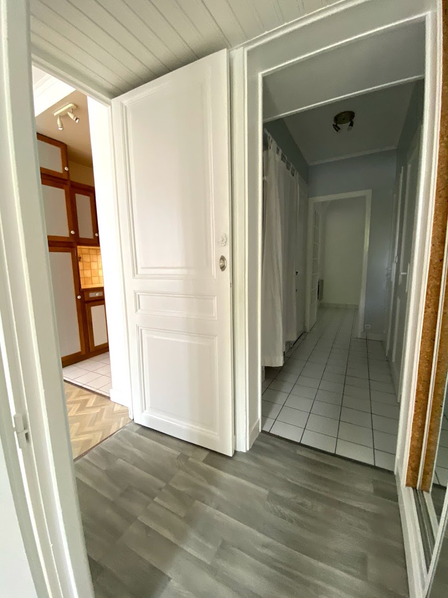 MyPinql's tweet image. 📍Appartement T3 disponible - Paris 10e Arr l💰Loyer 1320€ CC
⚡️ Pour retrouver le bien et contacter le propriétaire⚡️
📱iPhone: bit.ly/iOS-Pinql 📱Android: bit.ly/Android-Pinql 🖥 Web : pinql.com/listing/ckb27c… #locationappartement #3pièces #gestion #proptech