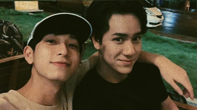 chimononly's tweet photo. don't ask me why i'm crying i mean just look https://t.co/tqGpCfLKX6