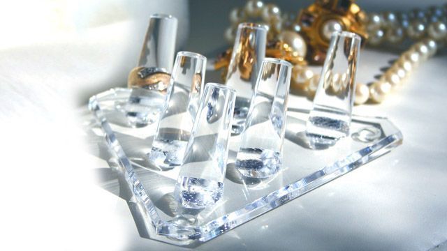 DisplayitTV's tweet image. WHOLESALE FIXTURES + DISPLAYS  

Display rings, earrings, watches, bracelets and necklaces.
Countertop cases, locking cases, single displays.
#jewelrydisplay
#ringdisplay
#earringdisplay
#watchdisplay
#necklacedisplay
#braceletdisplay
CATALOGS/PRICE LISTS: buff.ly/2fqJlVbWHOLESA…