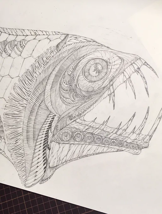 私の場合下描きはこんな感じなので出来上がった時の白黒のバランスはカケです。だいたいわかりますが。
#切り絵 