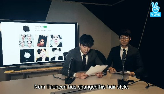 Es que miren que lindo, sus noticias y todo. Hablando de Jhonny, que TaeHyun se cambió el color de pelo, Jinwoo como reportero del clima. Era un show auto producido de WINNER para su fandom.