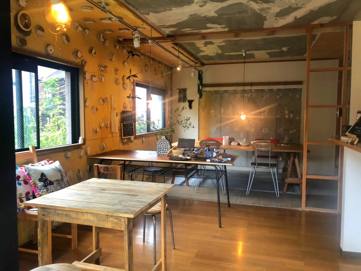 marutecafe's tweet photo. 本日より店内利用再開しました！✨

こだわりの店内を安心して
ご利用いただけるよう、
感染対策は、定期的な換気、マスク着用、席の間隔を開ける、店内の消毒　等、しっかり行なっております。

店内利用されるお客さまには、
店内に入る際に消毒をお願いしておりますのでご協力をお願いいたします🙇🏻‍♀️ https://t.co/l0FtlUezjV