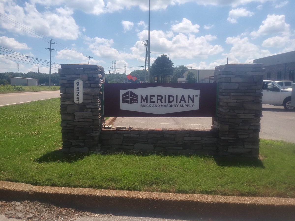 TroyBrickMason's tweet photo. Had a Blast @ Meridian Brick. We got 2 samples from them as well as great service. https://t.co/EtrW0tRV4n