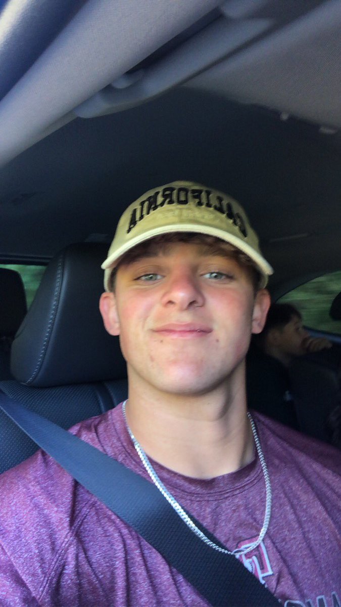 ethan11kovach's tweet image. what’s poppin twitter