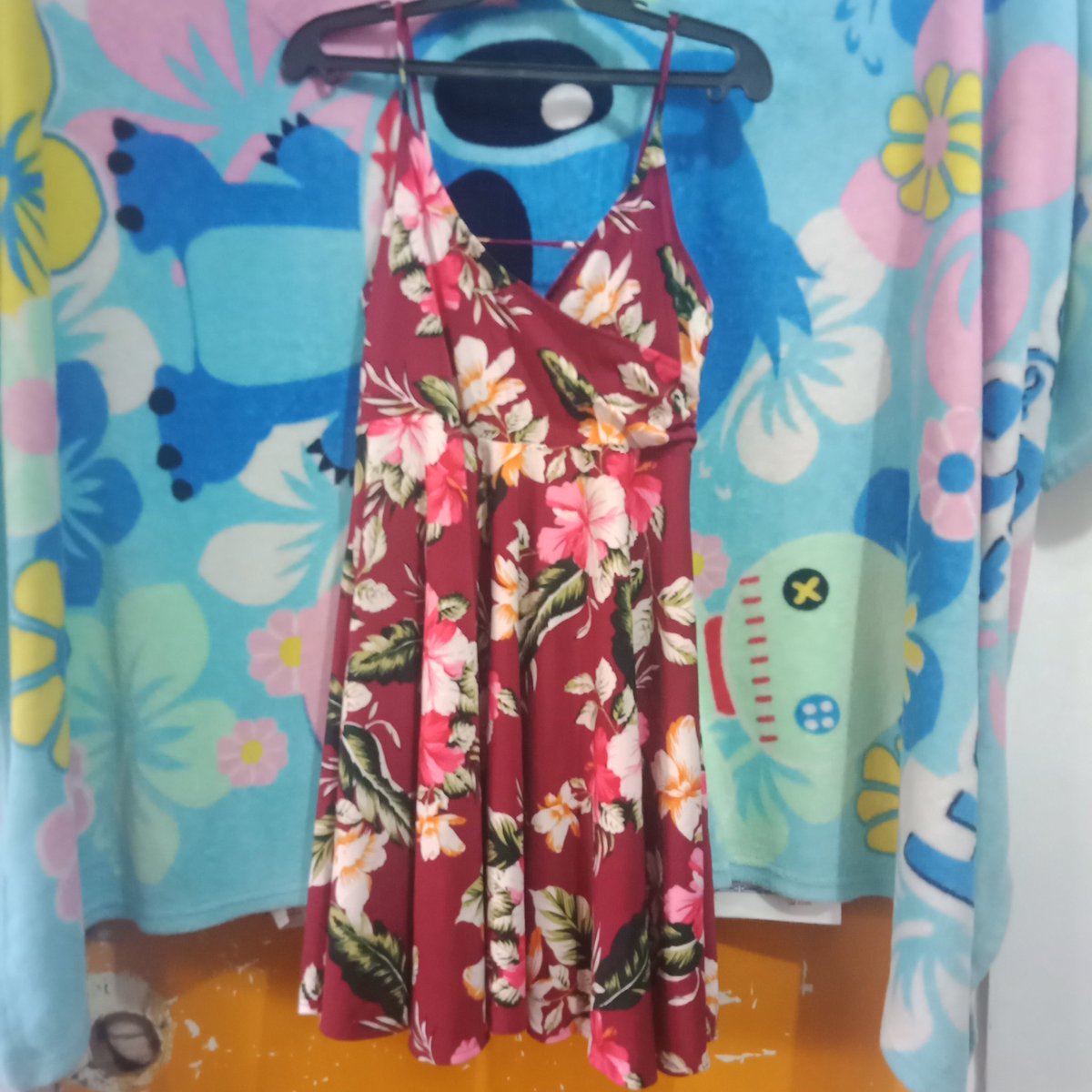 Floral dress (flowy haha)400 pesos