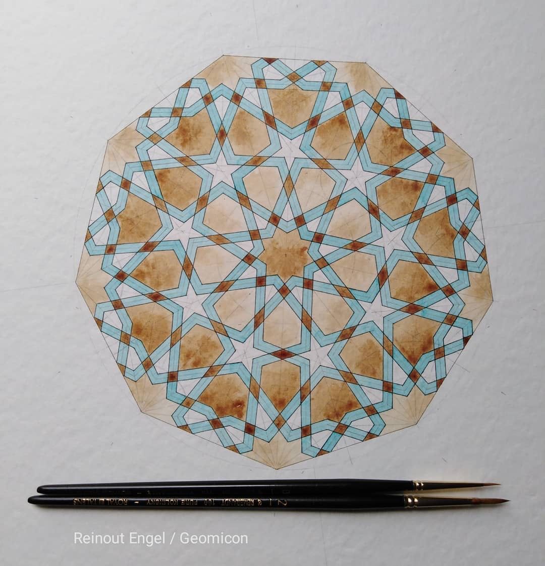 Reposting @geomicon:
...
'Inspired by the latest work of @rayhana.k.h.art I wanted to create something light and brittle.

#islamic #islam #islamicgeometricpatterns #islamicart #islamicpattern #geometricpattern #geometry #geomicon #fibromyalgia #chronicpain  #wat…