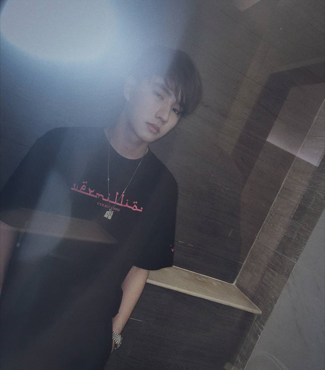 SaintPerthMW's tweet photo. ___ Perth Tanapon ° @perthppe [¶₲ |18//06//20] 🐯
Post:🖤
◾ Oh tan bello verte mi tigresito 🖤 good morning 😊 💕 
#PerthTanapon #KDPPE
#Saint_sup #MingEr 
#PINSON #SONPIN 
#AePete #PerthxSaint https://t.co/js2zjrev3V
