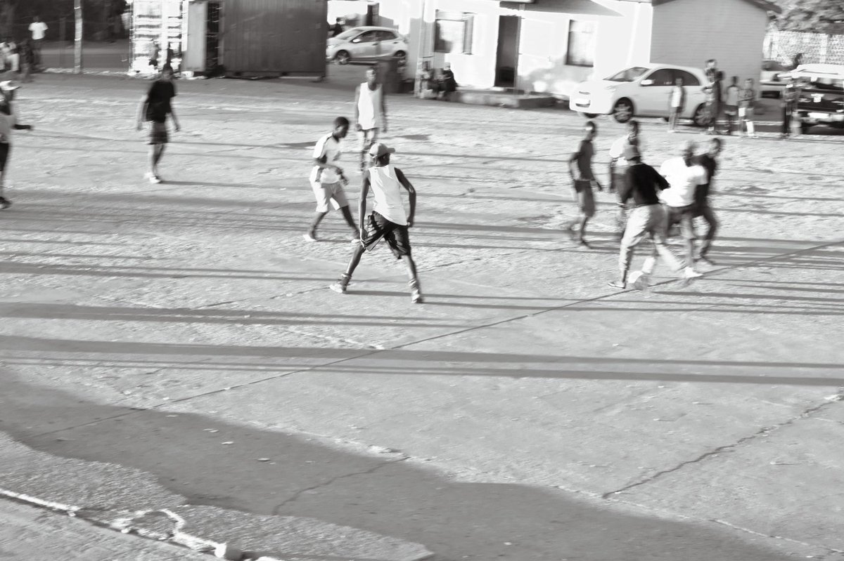 DecolonizingG's tweet image. Production of Gendered Spaces (Owela Festival) 

With the Gameente youth, for a moment, we transformed this space, from a male dominated ‘soccer field’  into a public cinema. Using the ‘Night’ to question access + safety for women in public spaces!