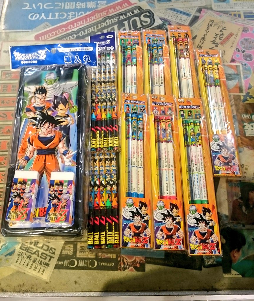 ドラゴンボール ステーショナリー類も入荷しました。 この辺を買った次