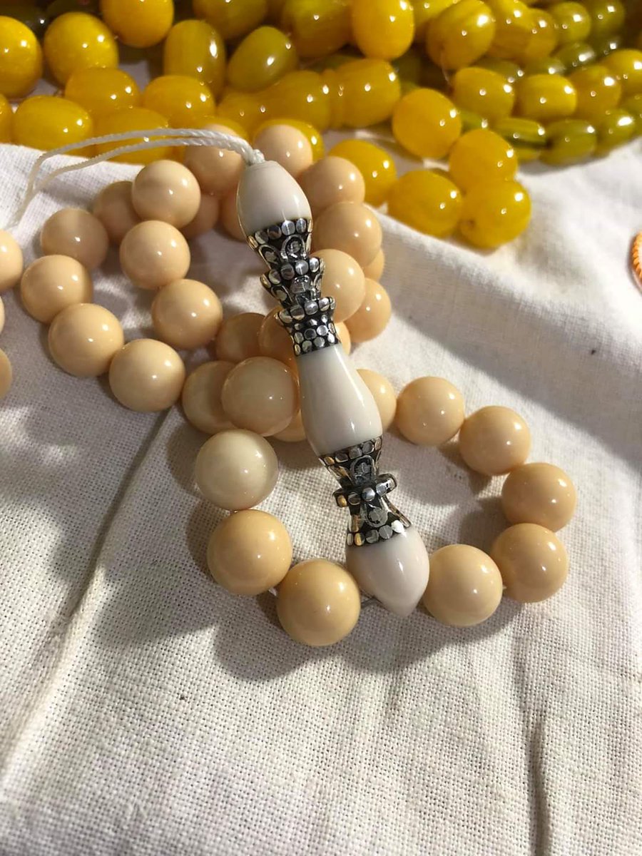 AlakKenan's tweet photo. Devlet sanatçısı #KenanAlak  daha fazlası için Facebook sayfamızı ziyaret edin 

 #Qatar #SaudiArabia #Kuwait #Russia #UnitedArabEmirates #USA #Germany #frenchopen #Jordan #Rosary #Turkey #MaskeniTakMesafeniKoru #CumhurbaskanıErdoğan #RTErdogan https://t.co/jTFmBUJKsm