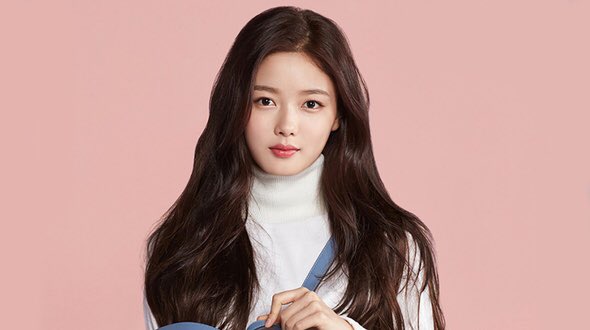 2) Who’s the female main character?Last digit of follow:0-2: Park Shin Hye  #parkshinhye3-5: Park Min Young  #parkminyoung 6-8: IU  #LeeJiEun9: Kim Yoo Jung  #KimYooJung