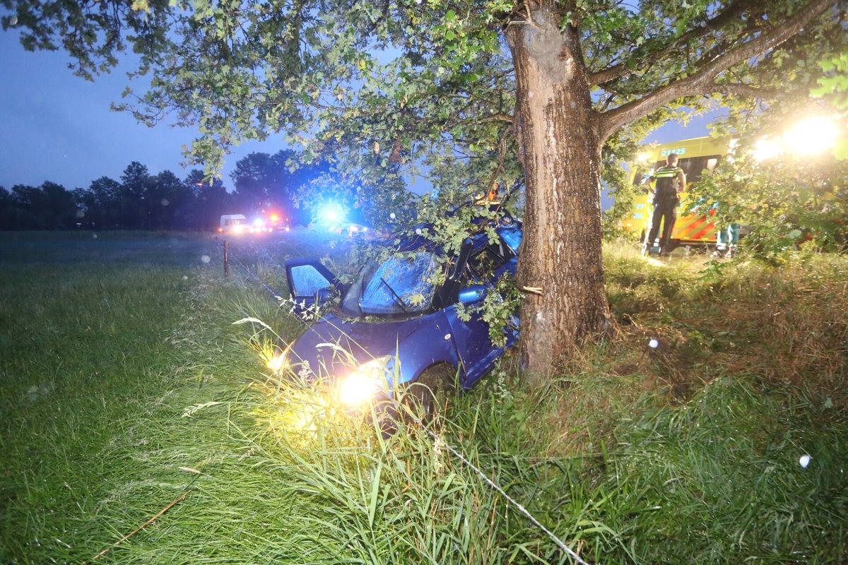 Twee gewonden bij ernstig #Ongeval #Schijndel #Eenzijdig #Steeg.