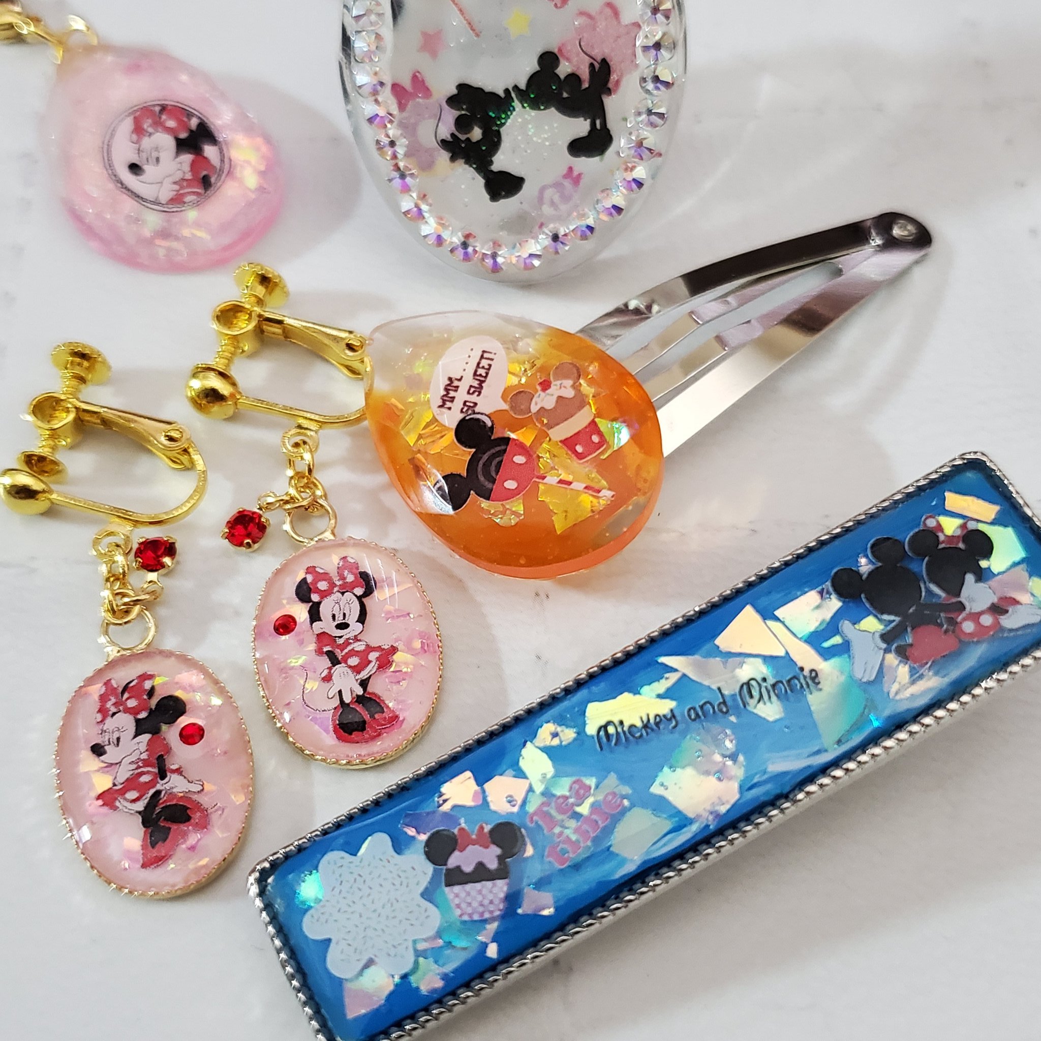 Nabe Se キャラクターアクセサリー ピアス ヘアゴム ヘアピン 試作品です レジンアクセサリー レジン教室 レジンヘアピン レジン好きさんと繋がりたい T Co Igno7uu186 Twitter