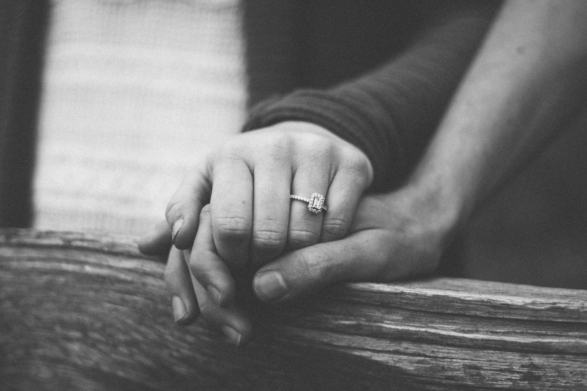 WeddingsES's tweet photo. On this day, 18th June Martin Luther King Jr married civil rights leader &amp; activist Coretta Scott in 1953

'The time is always right, to do what is right' - Martin Luther King Jr

#CeremoniesInEastSussex #OnThisDay #MartinLutherKingQuote #EastSussexWedding https://t.co/ZfmwRa6Uh2
