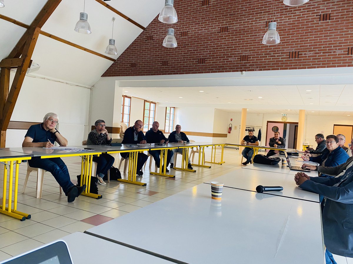 EnergieFlandre's tweet photo. En direct de #Nieurlet - réunion de travail avec @GrDF pour préparer le changement de gaz sur les communes de #Brouckerque #Holque #Nieurlet #StMomelin et #Watten https://t.co/1MzQKdLNTn