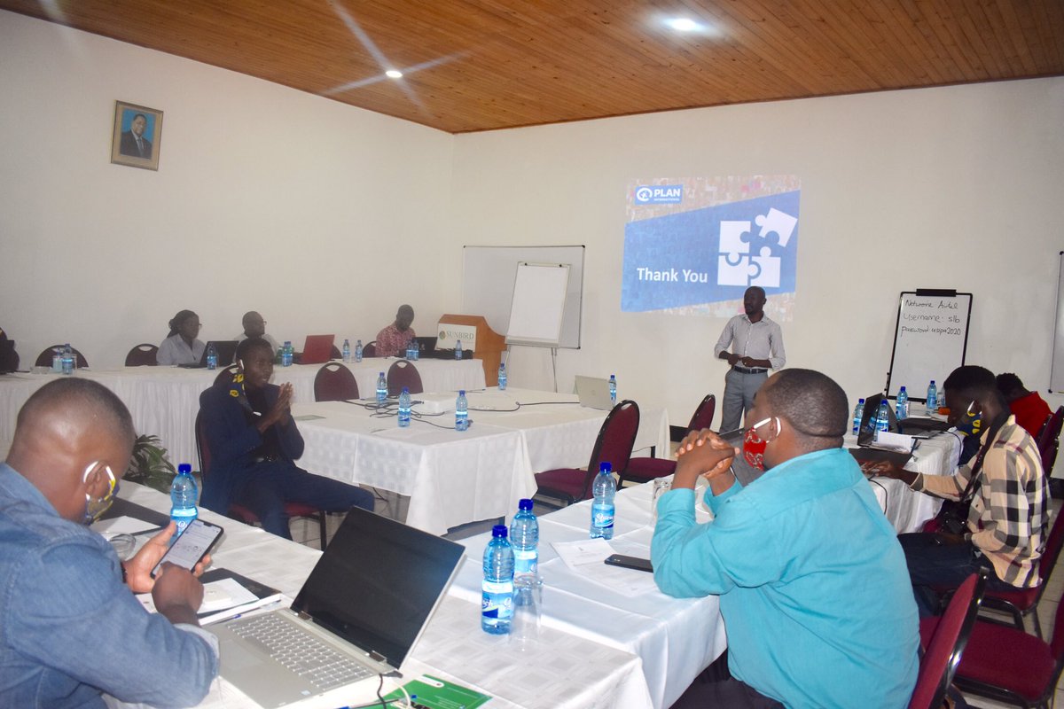 YouthWaveMalawi's tweet photo. Different partners including @MalawiGovt @PlanMalawi @USAID @AirtelMlw #MANAD @health_malawi are having a creative workshop in Salima at Sunbird Livingstonia Beach to shape #COVID_19Campaign https://t.co/4yJ8oQUO84