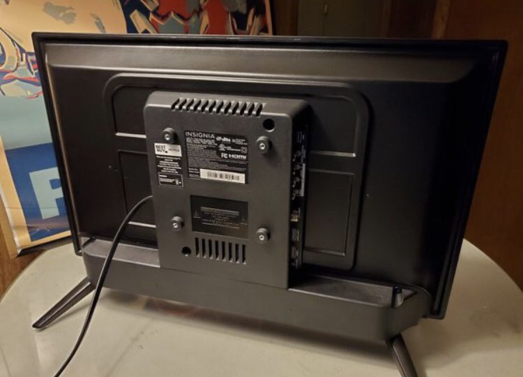 Electronic4Sell's tweet photo. Insignia 22 inch 1080p HDTV for sale

$80

Used 9/10 condition https://t.co/xW7nP0gSLU