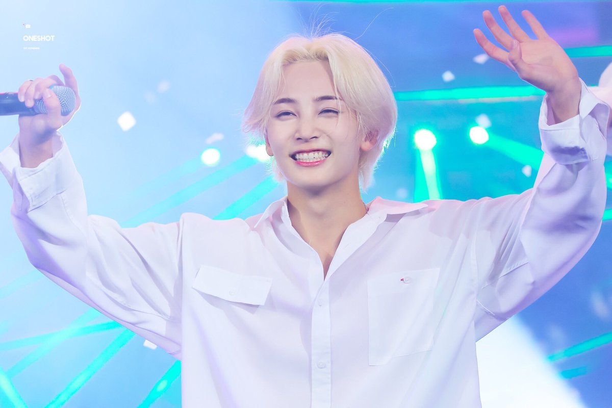 Sugawara Koushi/Yoon Jeonghan- silver-haired angels with devilish tendencies- need i say more?- everyone calls them the moms of their teams- BUT- they can be the most childish among the bunch- they even have the same toothy smile - literal twins