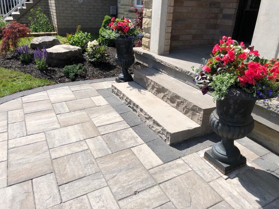 BluemaxLandscap's tweet photo. Great First Impression to your home! How to improve your Curb appeal, new Flagstone Porch installation, Steps, Interlocking Stone Walkway, Planting & Armour Stones!
#bestwaystone #curbappeal #flagstone #flagstoneporch #steps #Vaughan #hardscaping #landscaping #vaughanhomes https://t.co/2XGYWKbjKh