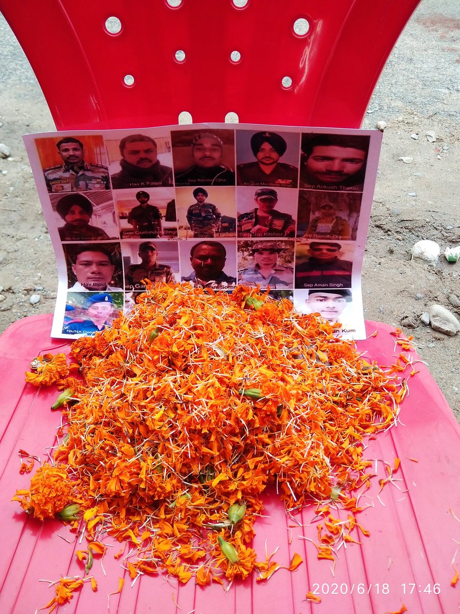 imvikramkumar1's tweet photo. #चीनियों के साथ संघर्ष में हमारे शहीद हुए वीर भाइयों को नमन व अश्रुपूर्ण श्रद्धांजलि.😭😭
#imvikramkumar1 https://t.co/b4iL9gomdu
