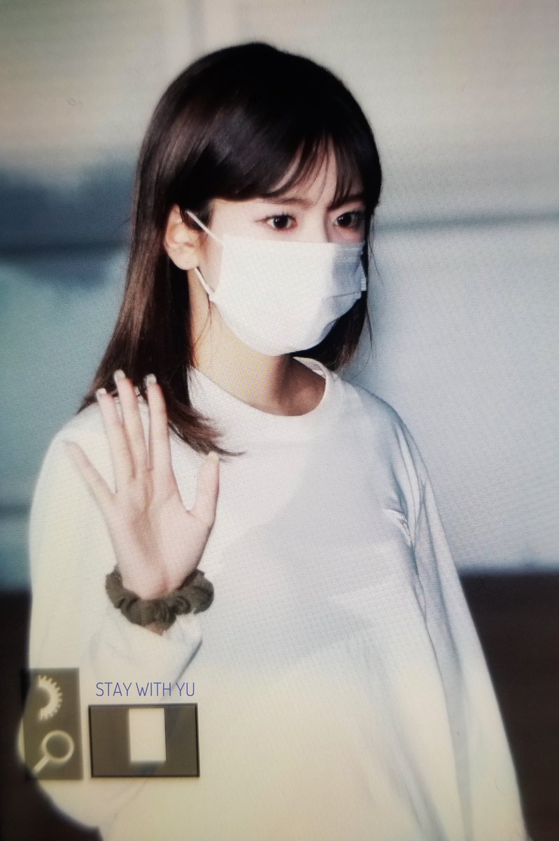 StayWithYu0901's tweet photo. 200618 MCD 퇴근 프리뷰

#아이즈원  #IZONE   
#안유진 #ユジン #ANYUJIN https://t.co/mlvIb5Moew