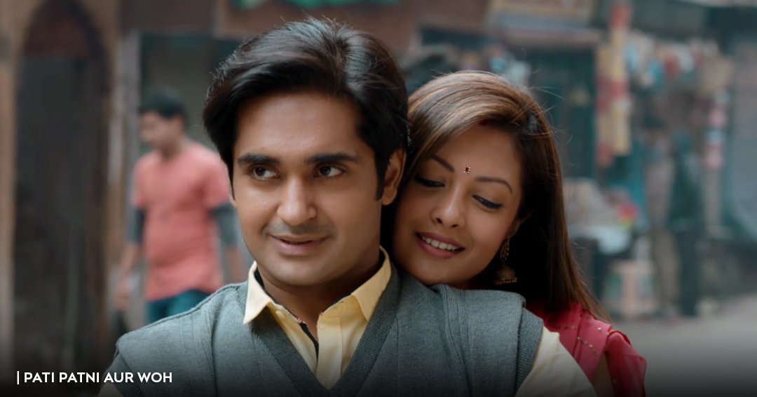 MXPlayer's tweet photo. Iss love triangle ka harr ek angle anokha hai!

#PatiPatniAurWoh, streaming now for free.

@Ri_flect @anantvidhaat @VinnyArora2
#MXOriginalSeries #MXPlayer https://t.co/rVTtrtjEwv