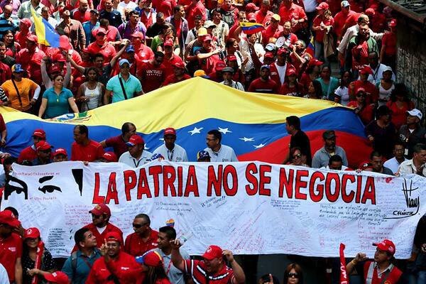 #18Jun 📢¡LA ETIQUETA DEL DÍA!⏩ #MáximaMoralPatriótica @NicolasMaduro Pese al bloqueo económico y a la pandemia, hemos derrotado los ataques que el imperio ha propinado cruelmente a Venezuela. Seguiremos con máxima moral patriótica. ¡Trump es el enemigo!