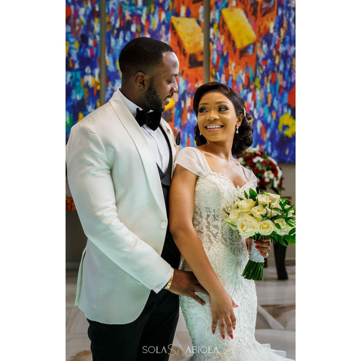 sola_abiola's tweet photo. ❤🌿 @youngbilli and Lilian 🌿❤ Makeup: @rtmbeautyandmakeupstudio
Planner: @etaleventsng
#LISH2020 #SliceBySA #Wedding #NigerianWedding #SolaAbiolaStudios #SolaAbiolaWeddings #SAStudios #NigerianPhotographer #WeddingPhotographer https://t.co/NGEhz9D0Gt