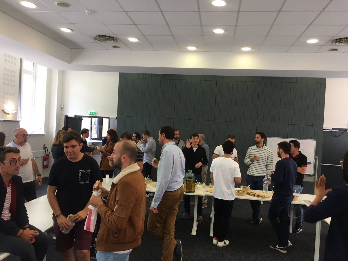lagenceesport's tweet photo. Ce midi se tenait le déjeuner des CEO des startups du @VillageCA31 et de PEX’In.
Un moment convivial et de partage, cette fois sans visio-conference 😁
Toujours un plaisir de voir IRL nos startups @BiggerInsideVR @Moodoow31 The Seed Crew @ClankEsport https://t.co/ZJnZrJ8HWw