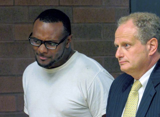 Record_Journal's tweet image. Murder warrant reveals gruesome evidence in Meriden woman’s homicide trib.al/hKSHXXC