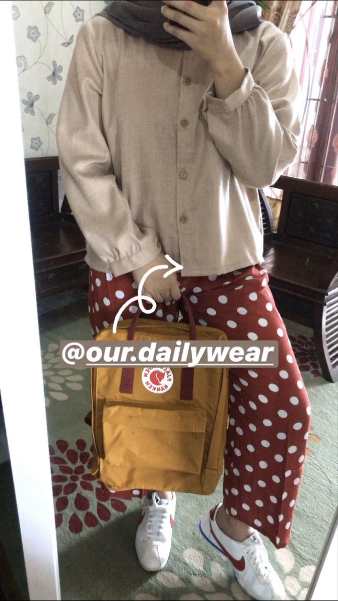 Tatatalenta's tweet photo. Sorry banget nih buka lapak, buat yg lagi cari kemeja atau atasan buat kuliah atau ke kantor bisa juga buat dailywear, bisa banget di beli https://t.co/pSxu129CXE https://t.co/GxyAhkUvHf