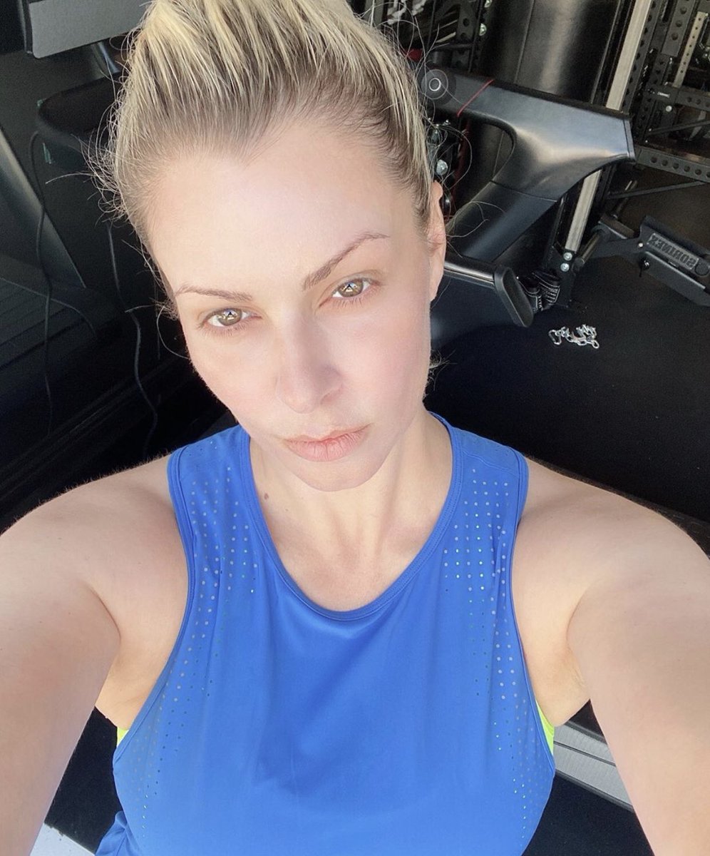 TopOfTheAList's tweet photo. Morning. 💦💦💦 https://t.co/UawRena8uu