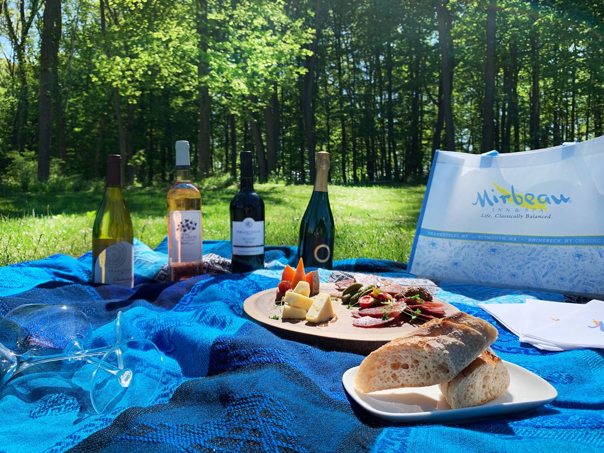 Happy #InternationalPicnicDay 😎

Celebrate in the sunshine with our Mirbeau Picnic Box available for curbside pickup! To view our picnic box and curbside takeout menus, visit rhinebeck.mirbeau.com/dining-experie… and call 845-516-7336 to place your order.