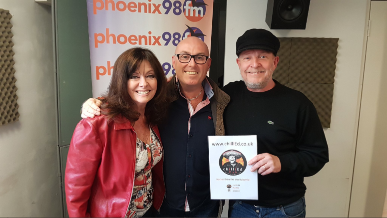 On't radio talking about chillies. 
chillied.co.uk 
#chilliEd #mixedbag #hididdledeedee #Phoenix98fm