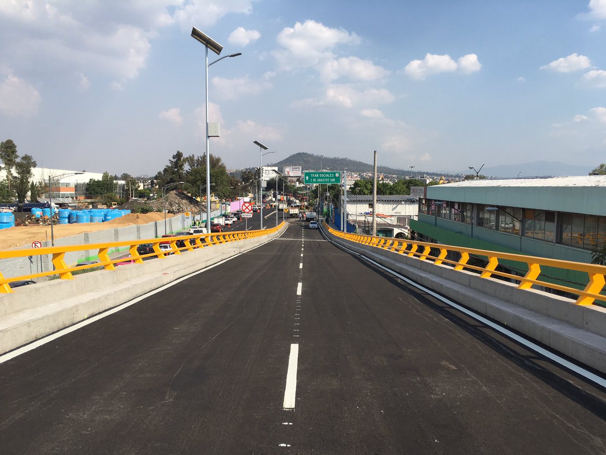 SoyHectorin's tweet photo. ¡Todo comienzo, tiene su final!
Listo para entrega al rato. #PuenteVehicularEje6Sur
#SegundoPuente... https://t.co/Ws0LDrbyMu