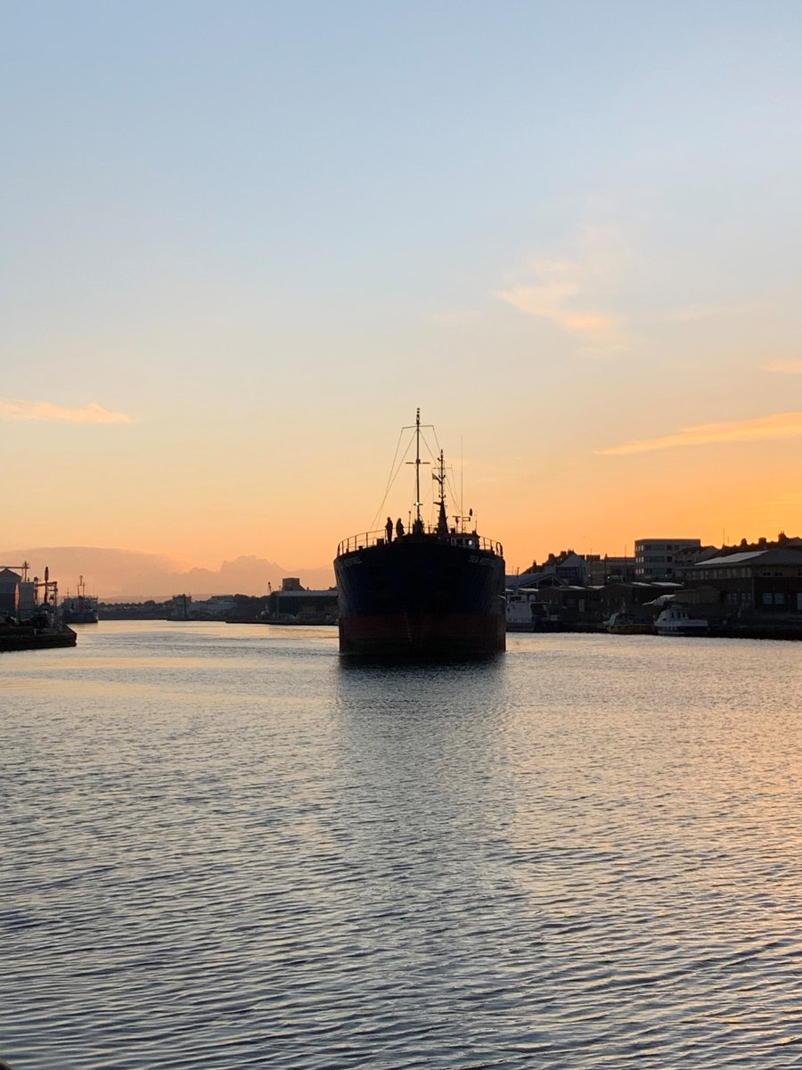 Mark from our #Marine team took these beautiful #sunset photos of the bulk #cargo vessel MV Sea Kestrel turning in the East turning basin. This vessel visited the #Port this week to load over 2000 metric tonnes of wheat! #shipping #shoreham #ShorehamPort #SupplyChain #UKMaritime