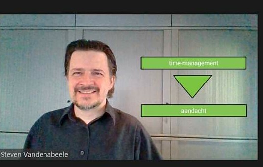 (Her)bekijk hier het webinar "Rust in je hoofd" van 11 juni.

Heb je het (te) druk? Dan is dit de uitgelezen kans om je prioriteiten opnieuw een plaats te geven.

#druk #rust

m.youtube.com/watch?v=pU_Iok…