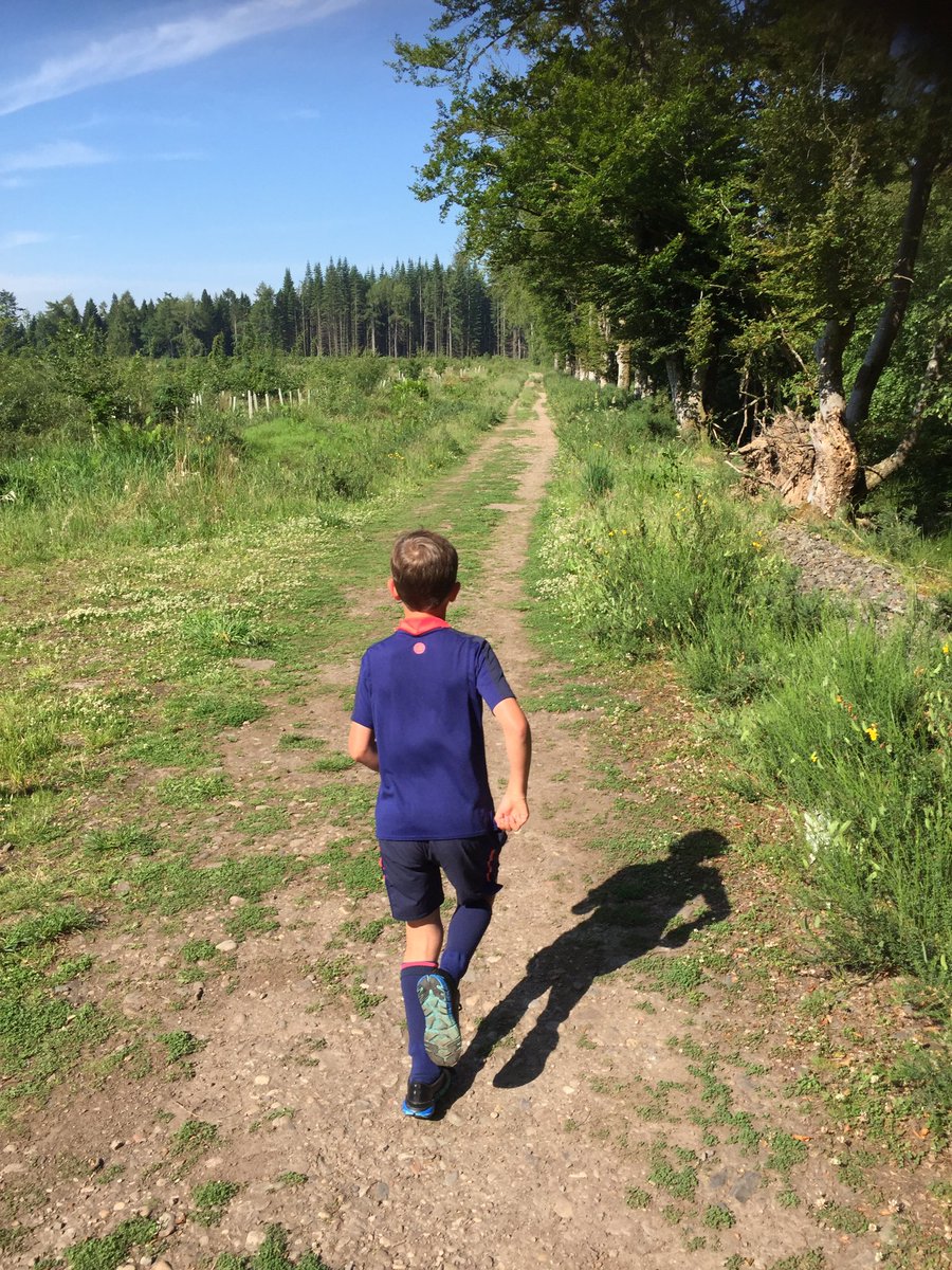 PaulCowie10's tweet photo. Great morning for a run with the wee man. Can’t keep up with him 😅☀️#inspired #motivated #keepupdad #healthylifestyle @dufcacademy https://t.co/rNpi63eYPG