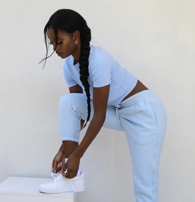 Oh Polly tweet media