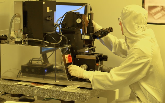 SarahTa37510458's tweet photo. Researchers have developed an white nanolight source for optical nanoimaging.

We also publish extended article of any research work for free of cost and to publish it, submit at https://t.co/yOJAQIQlVx

#nanotechnology #nanoimaging #research #innovation #webinar https://t.co/DIo7b3fzc3