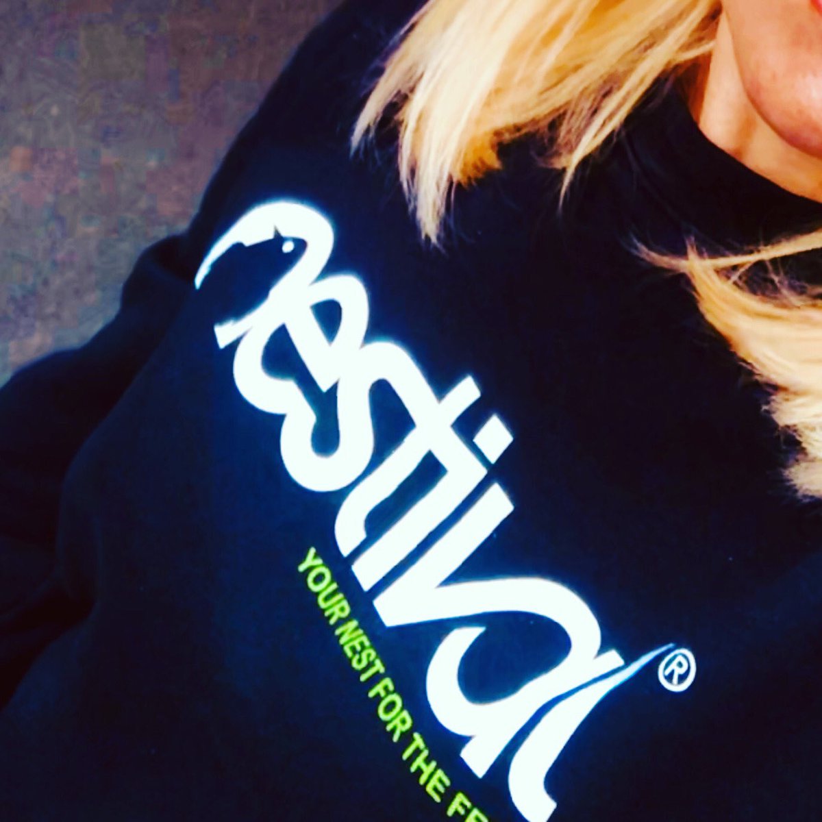 Nestival_INTRNL's tweet photo. #brand ohh how we love our #nest #ourflock being busy birdies as we emerge from lockdown and hit the global runways #timetoshineoncemore #timetopromoteourcityagain #timetothrive #timetodelight #timetobenesting #ambassadors #industryonlynesting 🐥🌍🌎🌏♥️ https://t.co/csBaYUJaDI